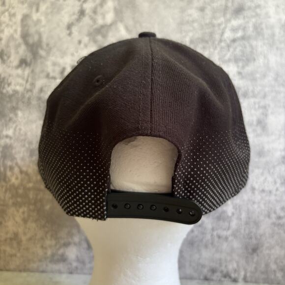 New Era Los Angeles Dodgers Black and Silver 9FIFTY Snapback Hat One Size - Picture 3 of 7